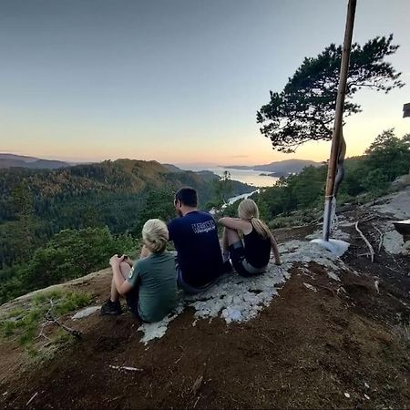 Idyllisk Minihus I Landlige Omgivelser - Med 5 Sengeplasser Og Parkering Åsen Екстериор снимка