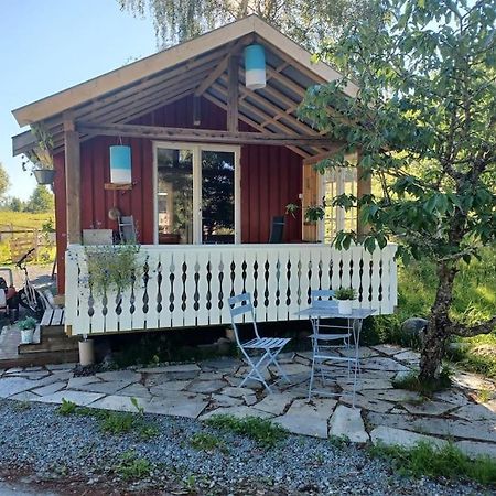 Idyllisk Minihus I Landlige Omgivelser - Med 5 Sengeplasser Og Parkering Åsen Екстериор снимка