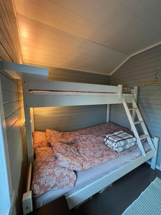 Idyllisk Minihus I Landlige Omgivelser - Med 5 Sengeplasser Og Parkering Åsen Екстериор снимка
