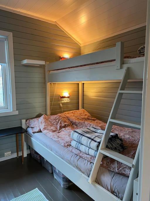 Idyllisk Minihus I Landlige Omgivelser - Med 5 Sengeplasser Og Parkering Åsen Екстериор снимка